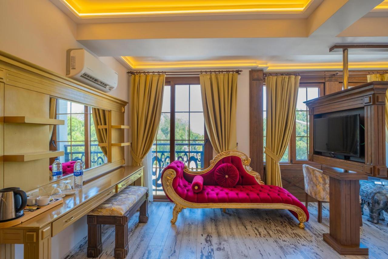 Reis Royal Hotel Fethiye Exterior photo