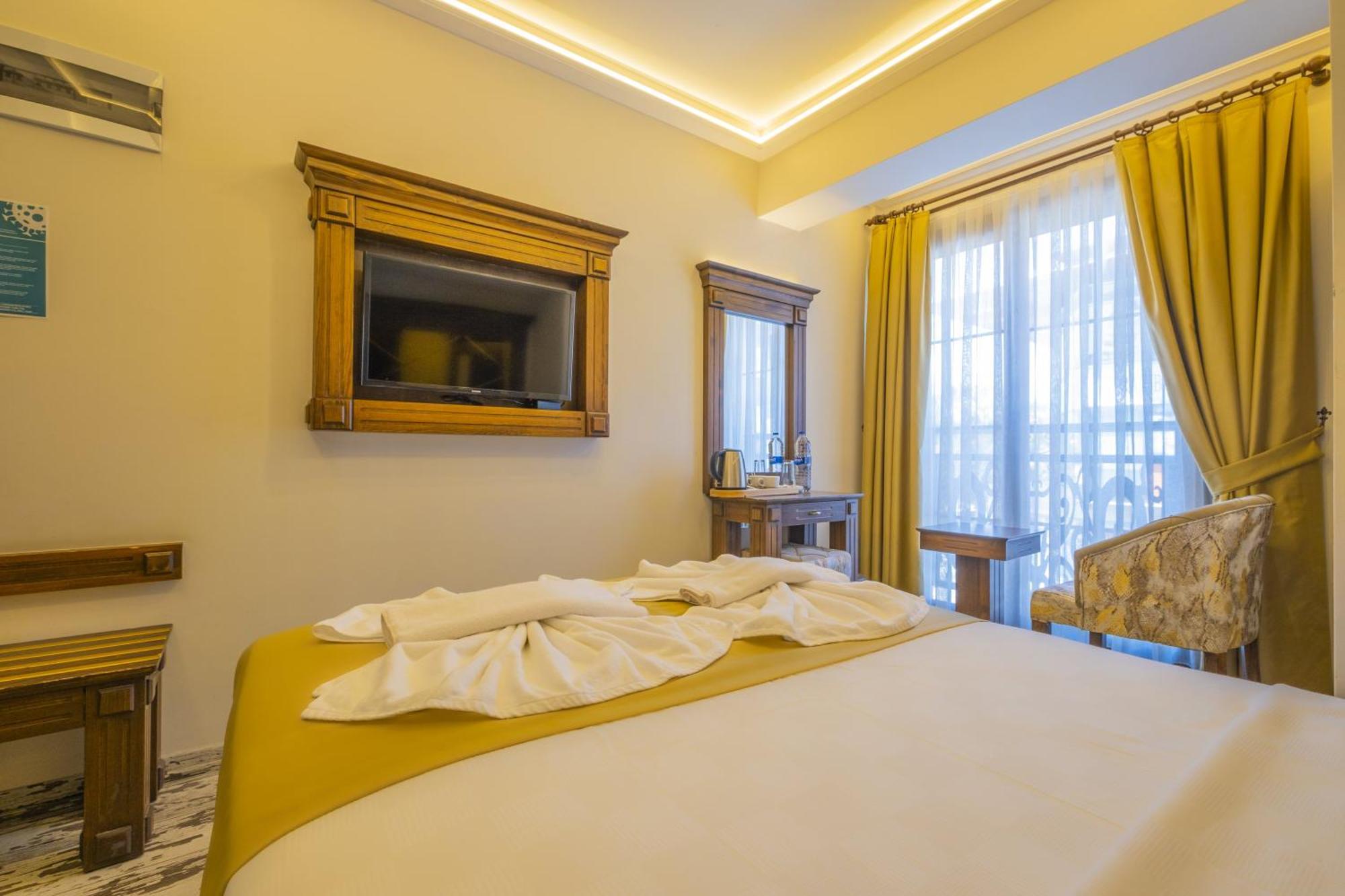 Reis Royal Hotel Fethiye Exterior photo