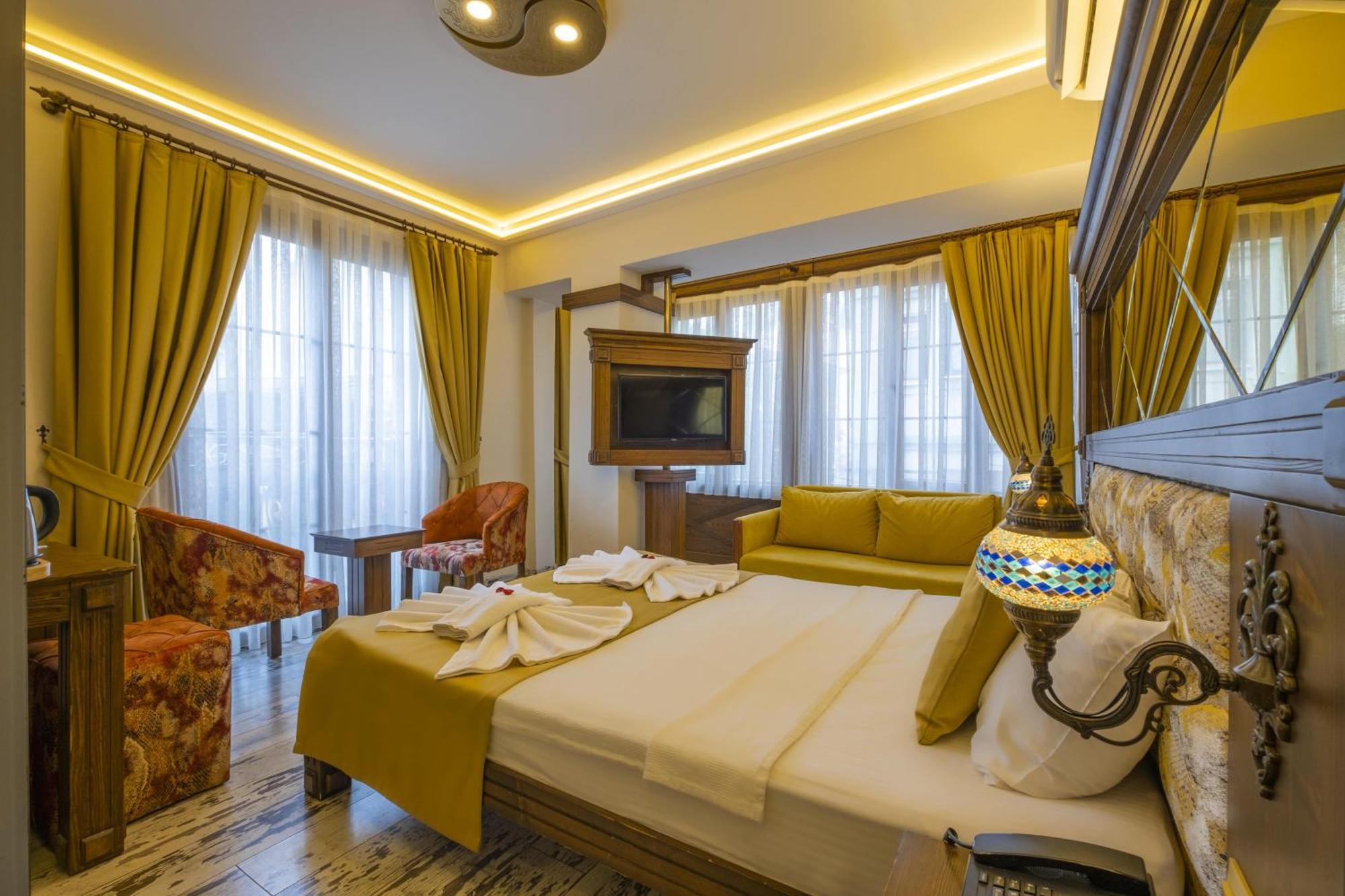 Reis Royal Hotel Fethiye Exterior photo